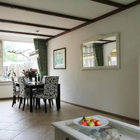 Cosy House With Large Sunny Garden And Terrace Near The Beach Of Noordwijk. 펜션